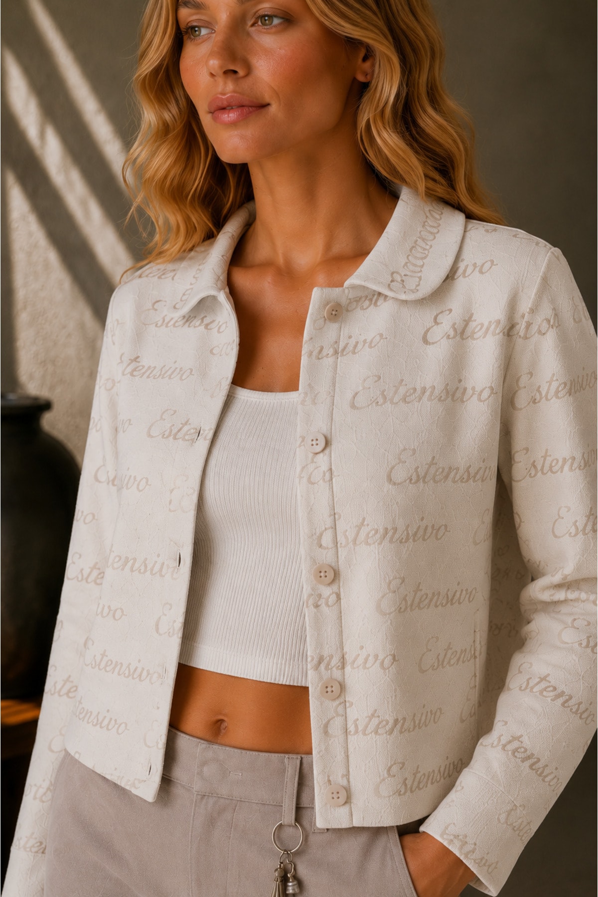 Monogram Desenli Crop Ceket | Jakarlı Dokuma | Premium Koleksiyon - Görsel 3