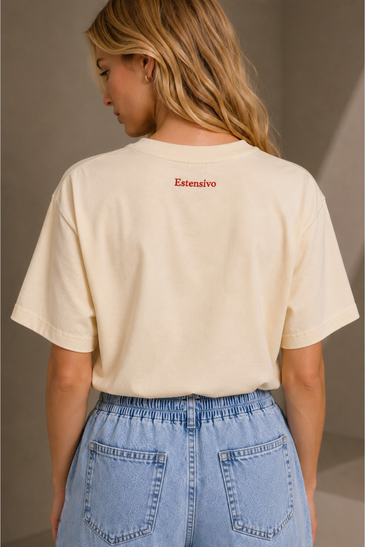 Madame Bovary Baskılı Oversize T-Shirt – Krem / Bej - Görsel 4